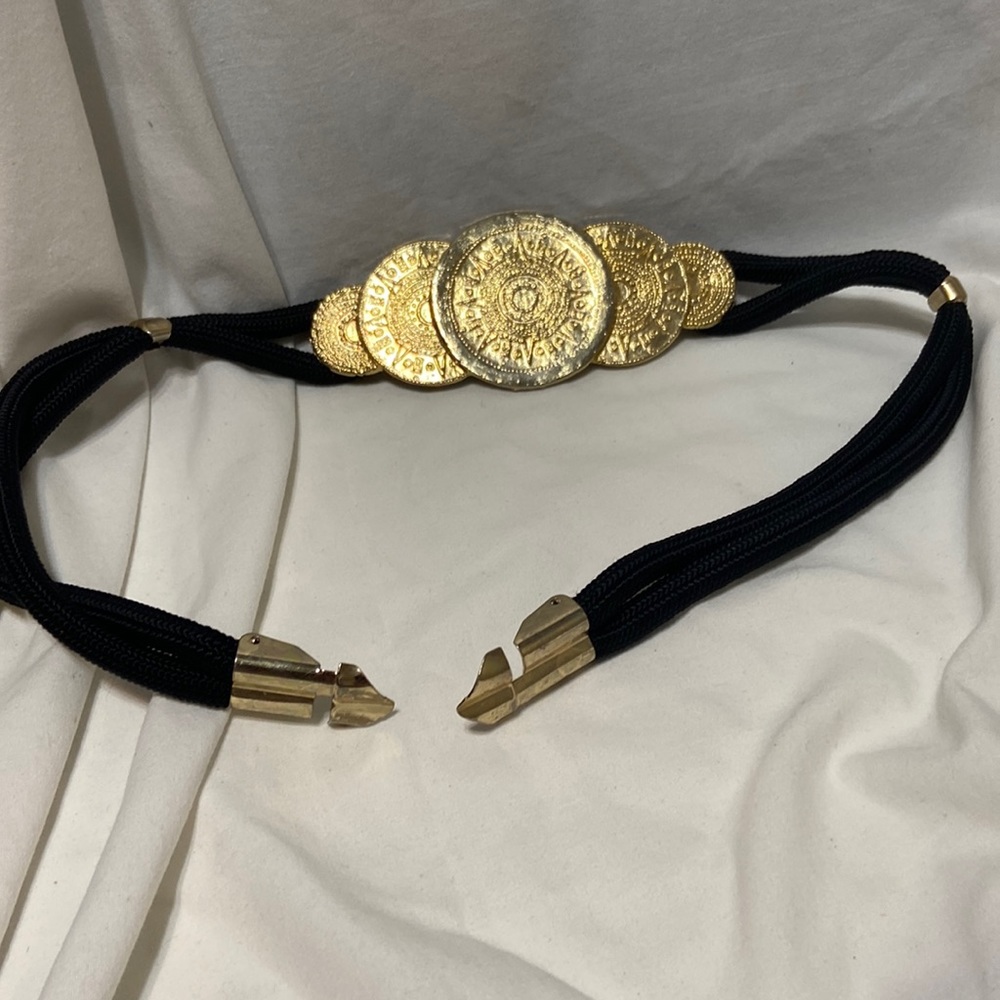 Vintage Stretch Belt w/Heavy Metal Faux Coins in center overlap clasp